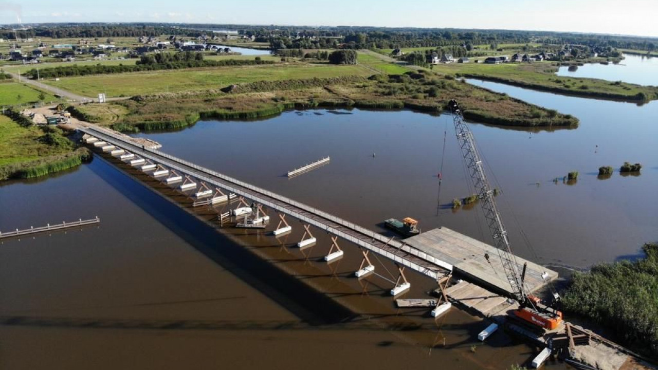 Azobé chosen for Europe’s longest cycle bridge