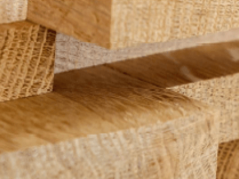 New traceability in the timber industry: strict or precise?