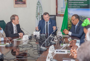 Signing of a cooperation agreement between the Gabonese government and FSC International